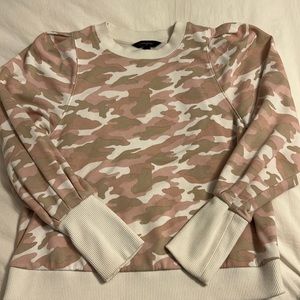 Women’s Banana Republic top